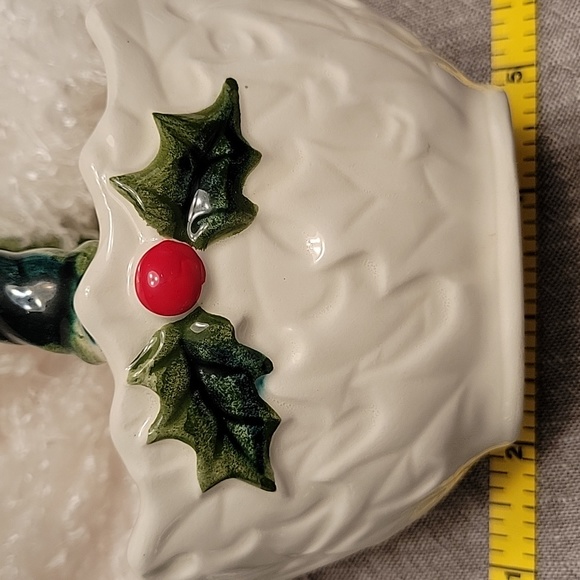 Vintage Christmas Ceramic Sleigh and Basket - Picture 15 of 16